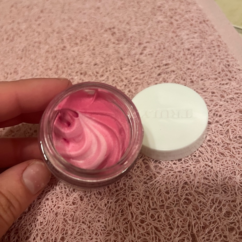 Truly Beauty GLOAT Luscious Lip Butter